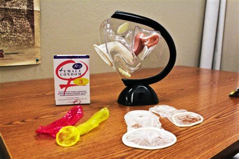Oral without condom  Escort Kobe